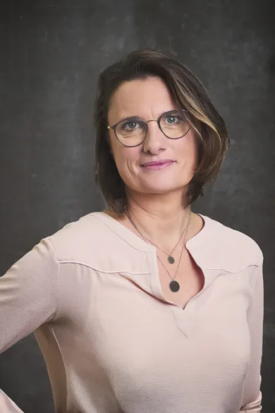 Véronique GAY